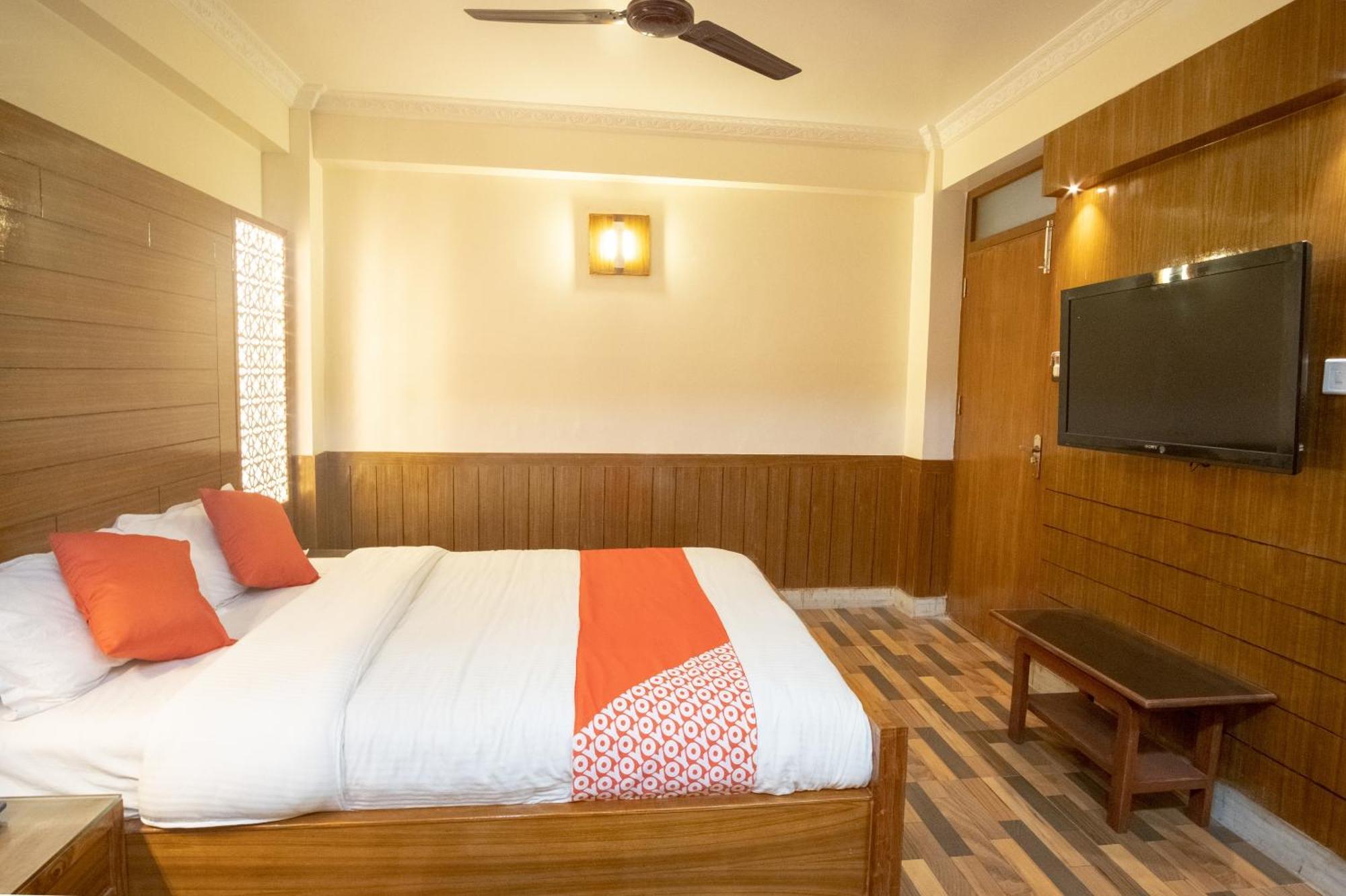 OYO 304 Hotel Manama Balaju Bagian luar foto