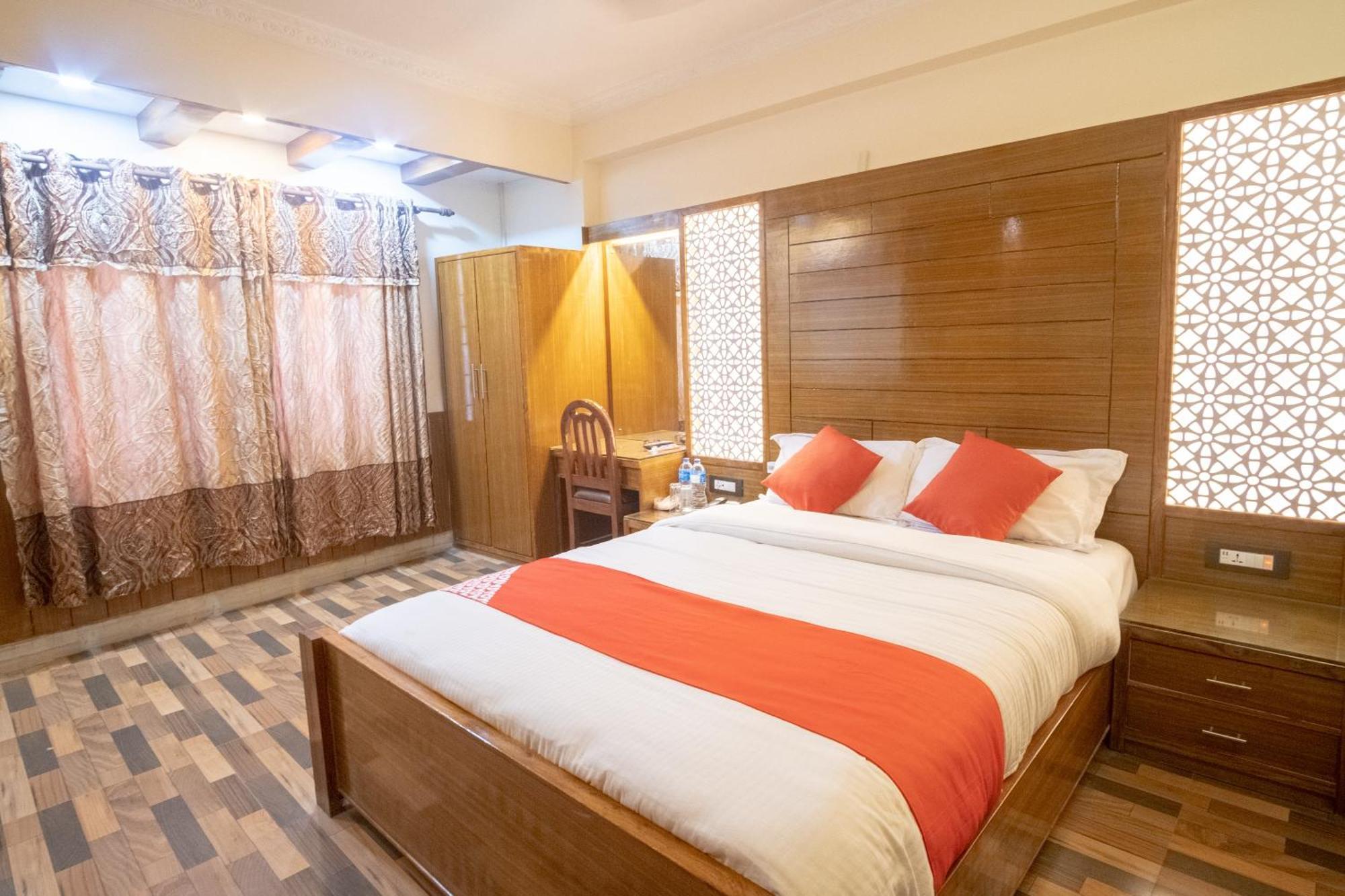 OYO 304 Hotel Manama Balaju Bagian luar foto