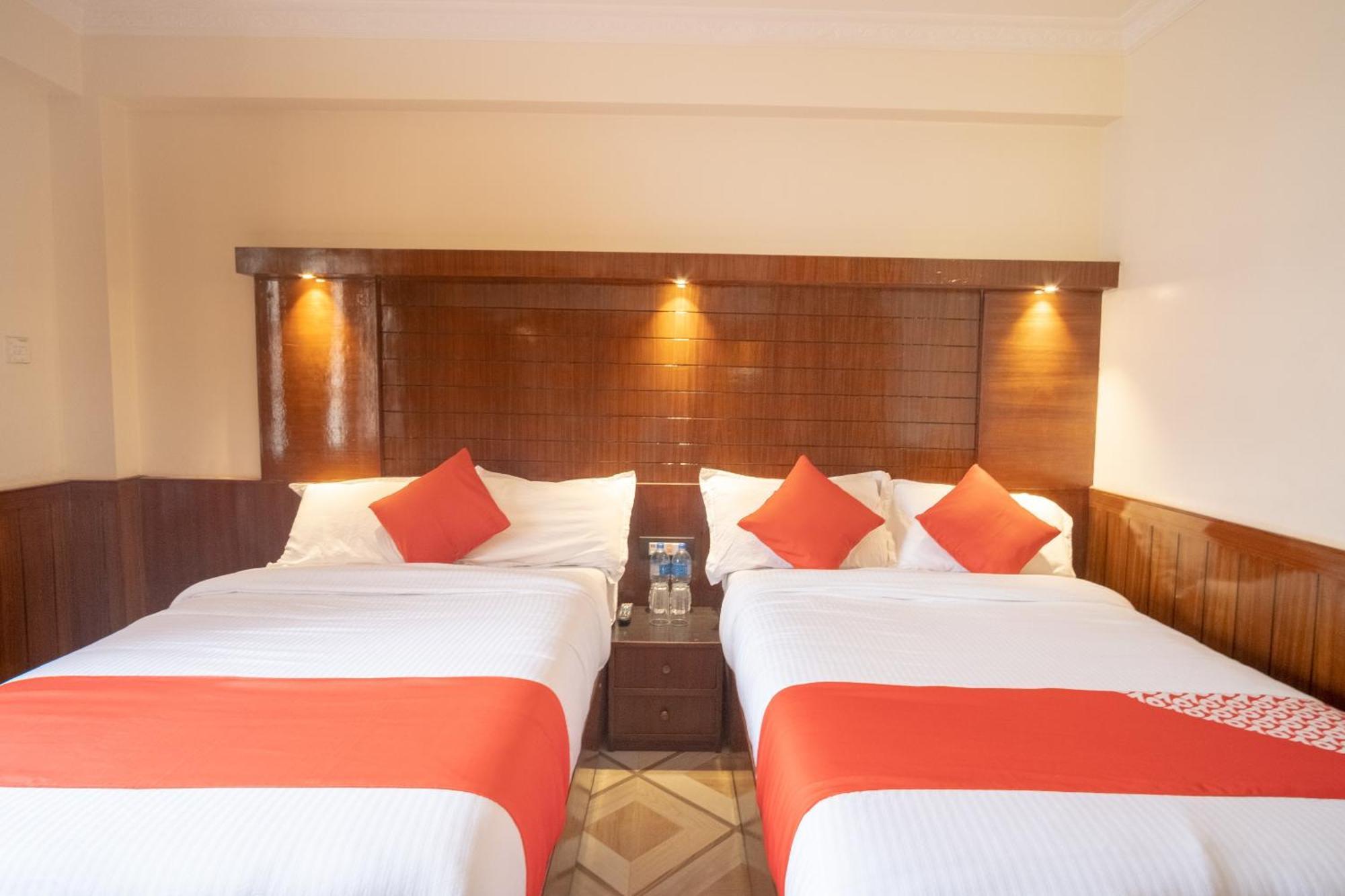 OYO 304 Hotel Manama Balaju Bagian luar foto