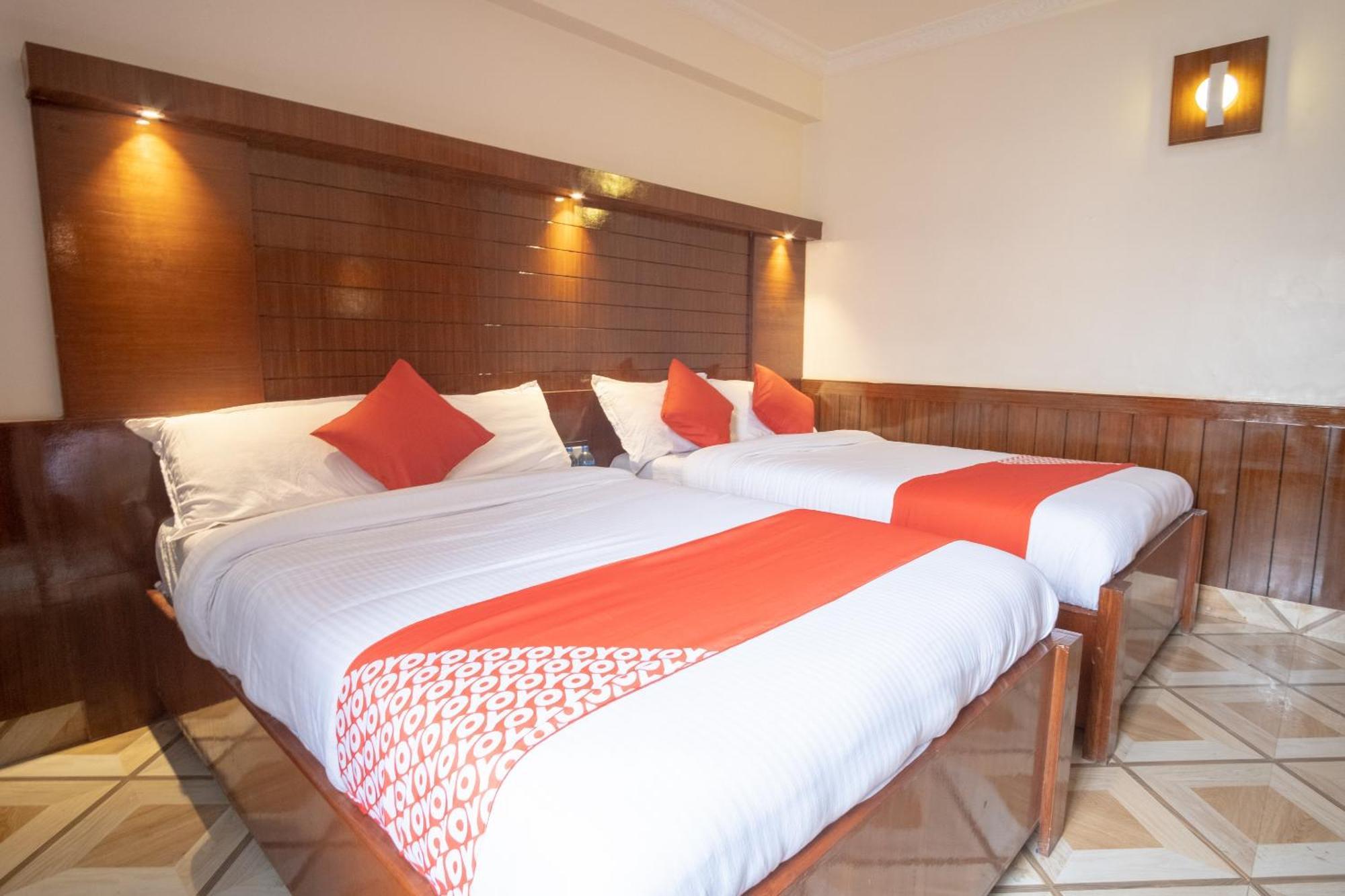 OYO 304 Hotel Manama Balaju Bagian luar foto