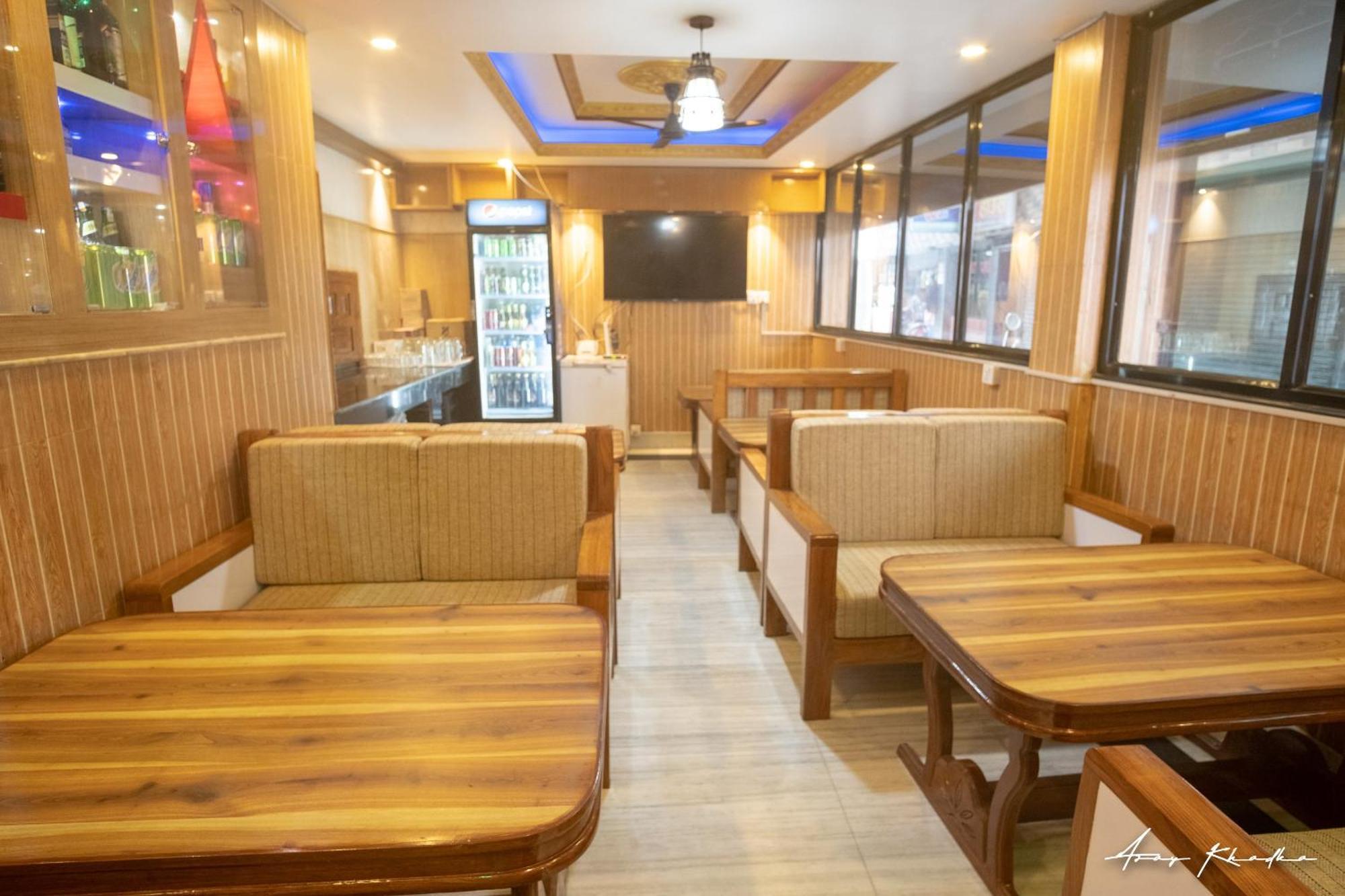 OYO 304 Hotel Manama Balaju Bagian luar foto