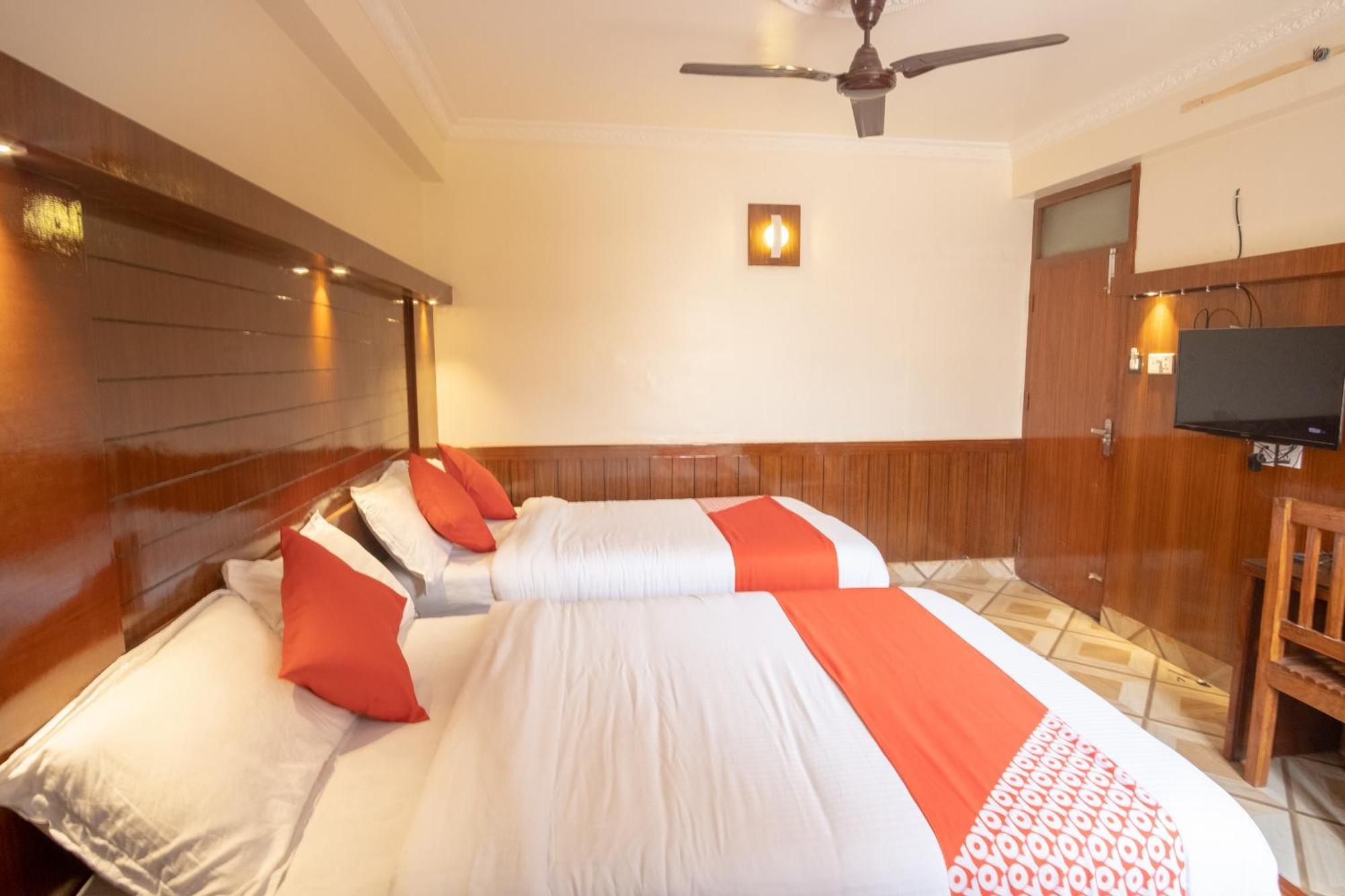 OYO 304 Hotel Manama Balaju Bagian luar foto